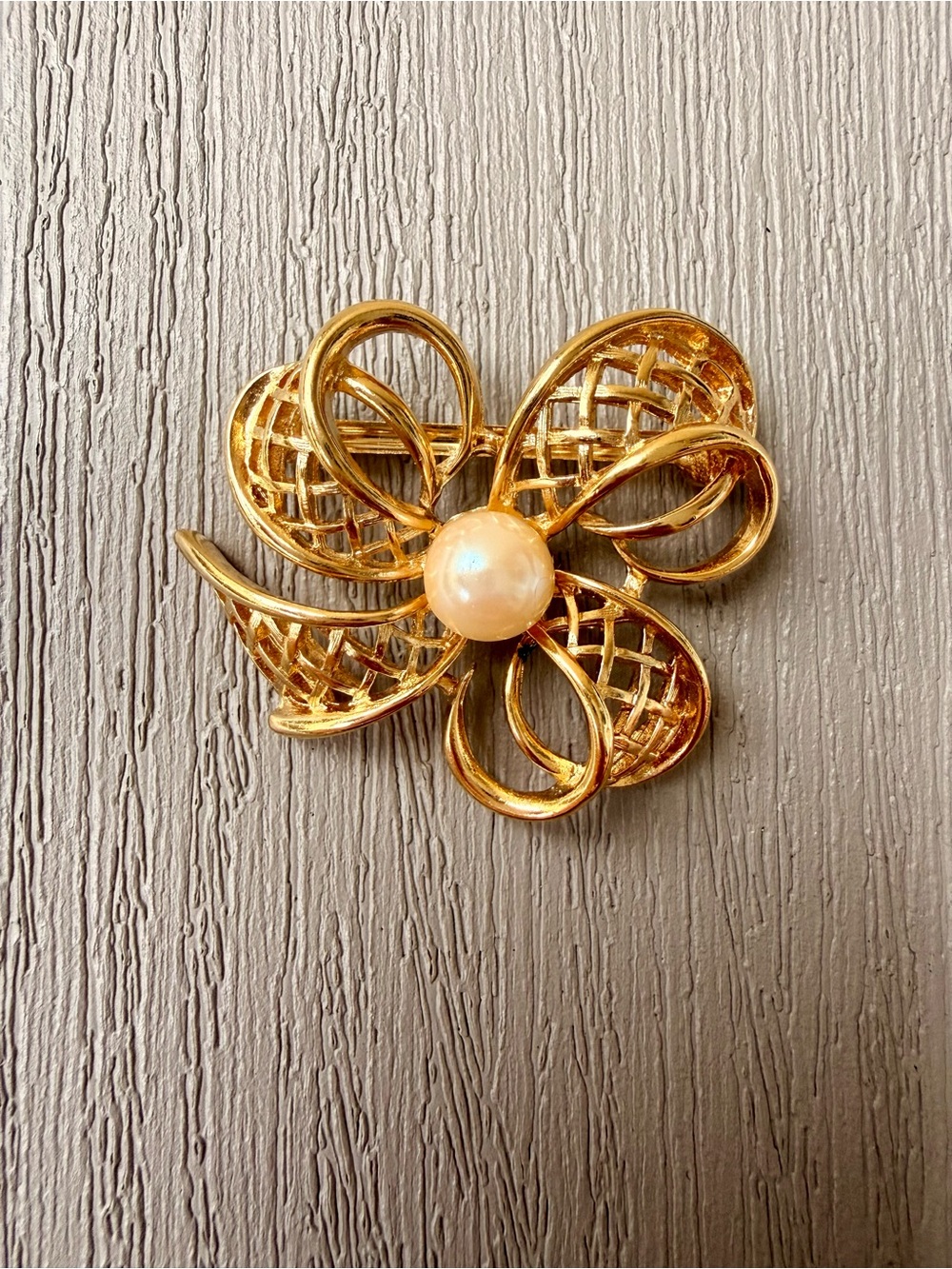 Vintage Richelieu Gold Tone Faux Pearl Flower Brooch Signed